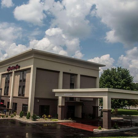 Hampton Inn Summersville Bagian luar foto