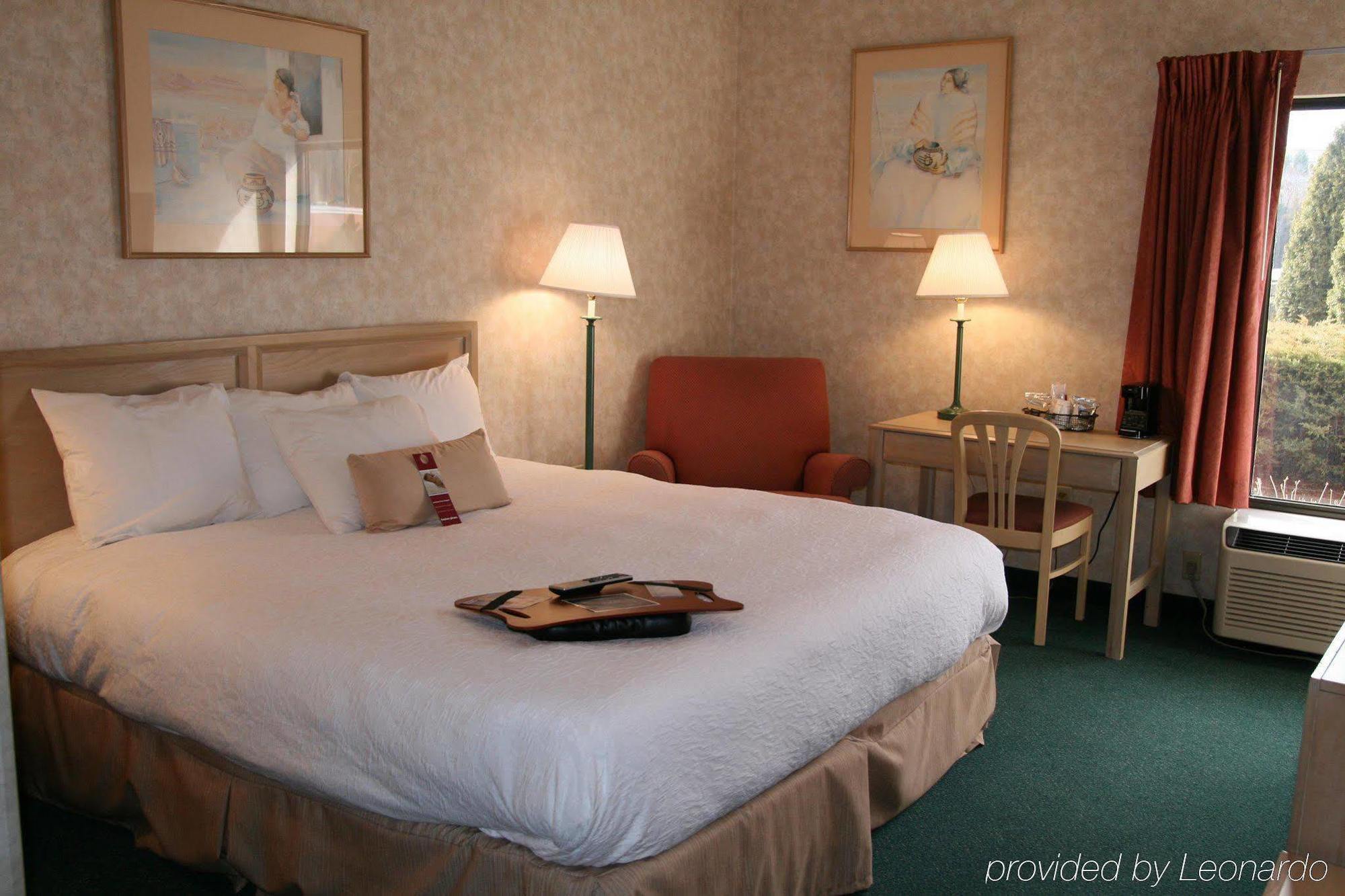 Hampton Inn Summersville Bagian luar foto